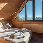 Akor House W Zebie * Зомб